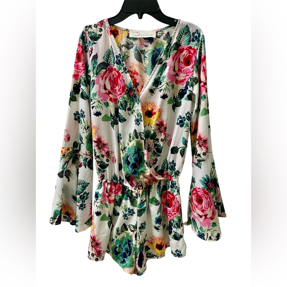 Vintage Havana White Floral Bell Sleeve Romper